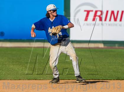 Thumbnail 2 in Auburn vs. Hingham (MIAA Division 2 Final) photogallery.
