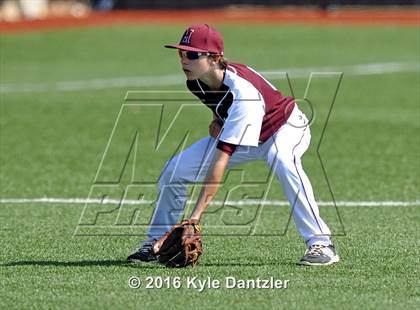 Thumbnail 2 in St. Michael's vs Bishop Lynch (Texas Private School Classic) photogallery.