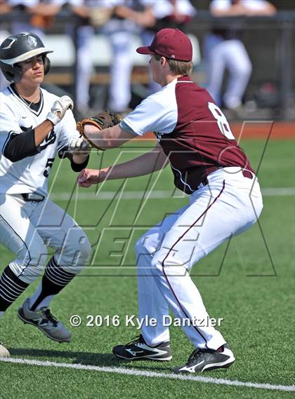 Thumbnail 2 in St. Michael's vs Bishop Lynch (Texas Private School Classic) photogallery.