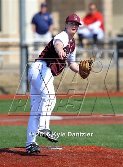 Thumbnail 2 in St. Michael's vs Bishop Lynch (Texas Private School Classic) photogallery.