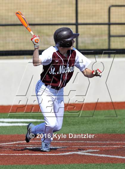 Thumbnail 2 in St. Michael's vs Bishop Lynch (Texas Private School Classic) photogallery.