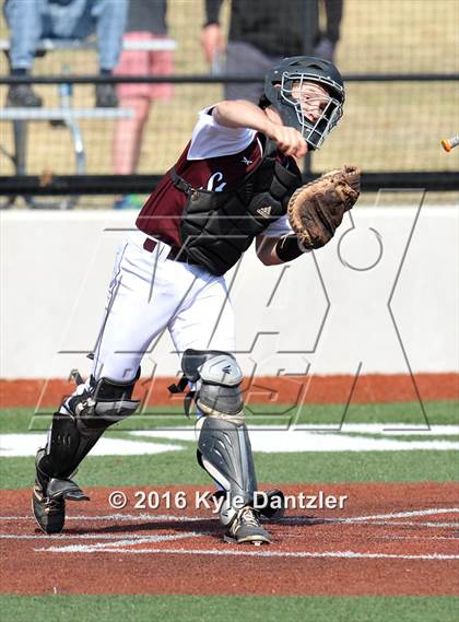 Thumbnail 1 in St. Michael's vs Bishop Lynch (Texas Private School Classic) photogallery.