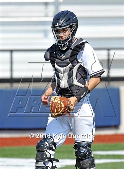 Thumbnail 1 in St. Michael's vs Bishop Lynch (Texas Private School Classic) photogallery.