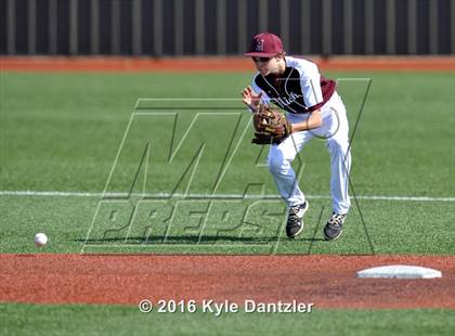 Thumbnail 1 in St. Michael's vs Bishop Lynch (Texas Private School Classic) photogallery.