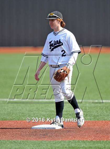 Thumbnail 2 in St. Michael's vs Bishop Lynch (Texas Private School Classic) photogallery.