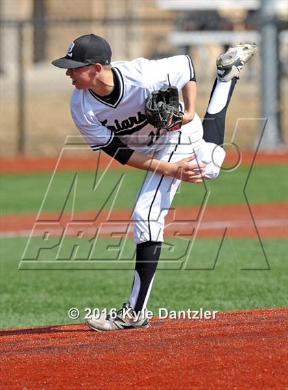 Thumbnail 1 in St. Michael's vs Bishop Lynch (Texas Private School Classic) photogallery.