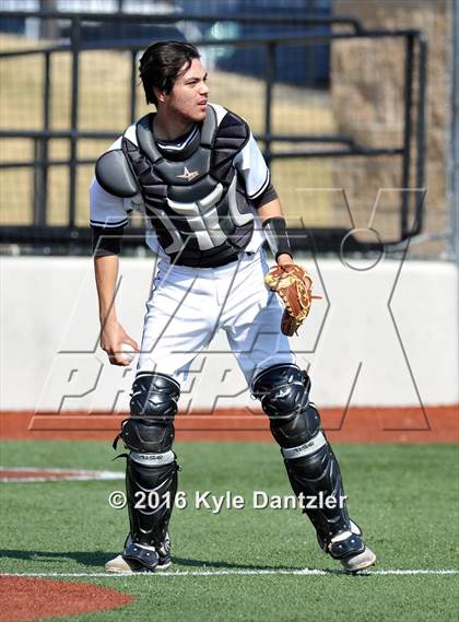 Thumbnail 3 in St. Michael's vs Bishop Lynch (Texas Private School Classic) photogallery.