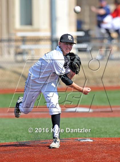 Thumbnail 2 in St. Michael's vs Bishop Lynch (Texas Private School Classic) photogallery.