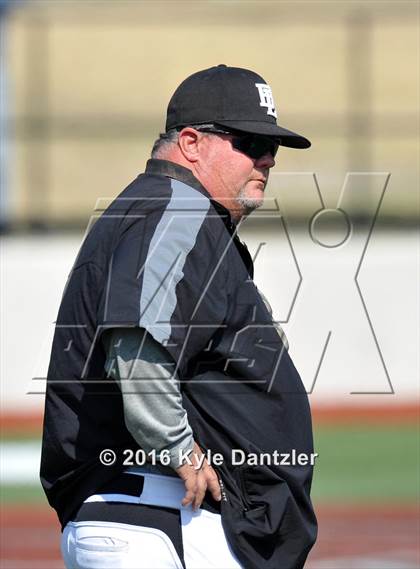 Thumbnail 3 in St. Michael's vs Bishop Lynch (Texas Private School Classic) photogallery.