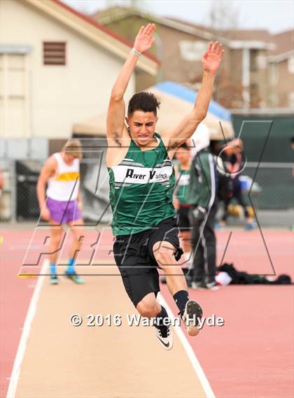 Thumbnail 3 in Mark Macres Invitational photogallery.