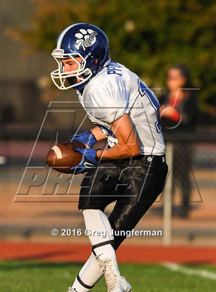 Thumbnail 2 in Analy @ Cardinal Newman photogallery.