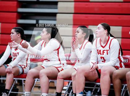 Thumbnail 1 in Taft vs Hart (West Coast Varsity Girls Basketball Tournament) photogallery.