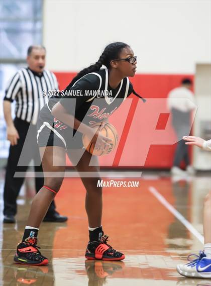 Thumbnail 2 in Taft vs Hart (West Coast Varsity Girls Basketball Tournament) photogallery.