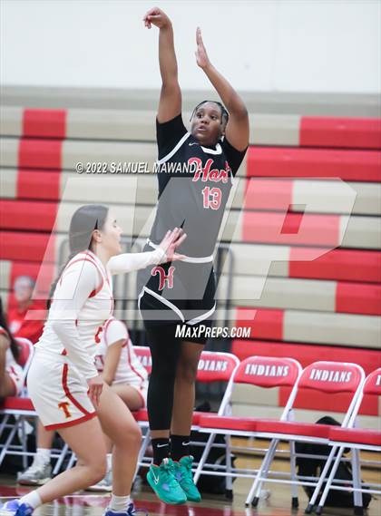 Thumbnail 3 in Taft vs Hart (West Coast Varsity Girls Basketball Tournament) photogallery.