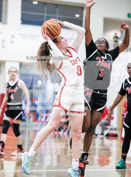 Thumbnail 3 in Taft vs Hart (West Coast Varsity Girls Basketball Tournament) photogallery.