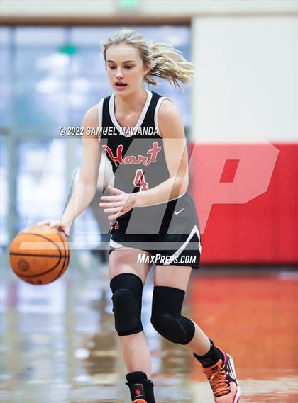 Thumbnail 1 in Taft vs Hart (West Coast Varsity Girls Basketball Tournament) photogallery.