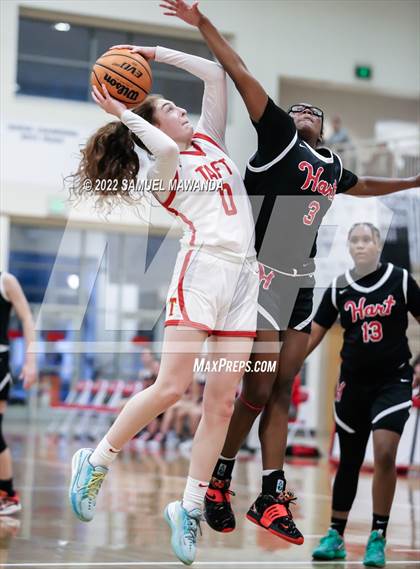 Thumbnail 1 in Taft vs Hart (West Coast Varsity Girls Basketball Tournament) photogallery.