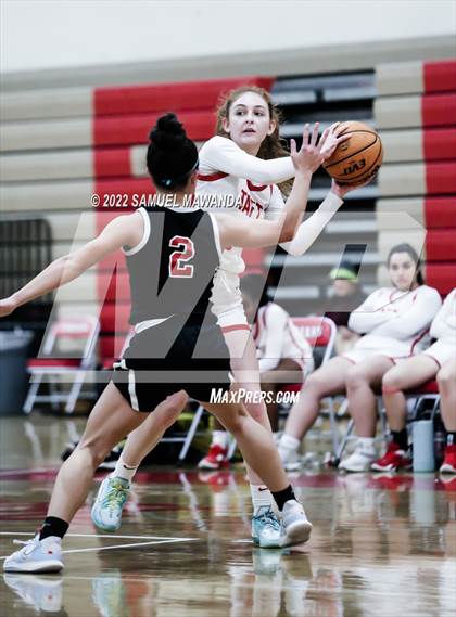 Thumbnail 1 in Taft vs Hart (West Coast Varsity Girls Basketball Tournament) photogallery.