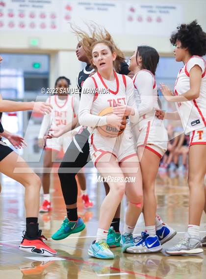 Thumbnail 1 in Taft vs Hart (West Coast Varsity Girls Basketball Tournament) photogallery.