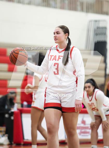 Thumbnail 1 in Taft vs Hart (West Coast Varsity Girls Basketball Tournament) photogallery.