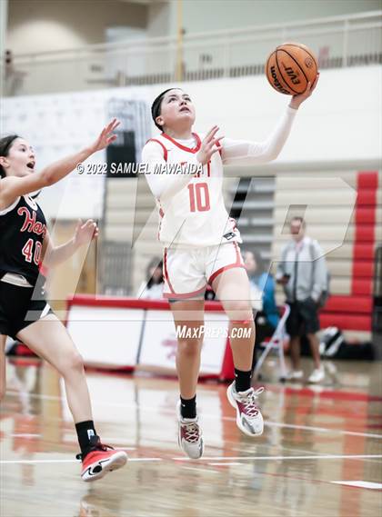 Thumbnail 3 in Taft vs Hart (West Coast Varsity Girls Basketball Tournament) photogallery.