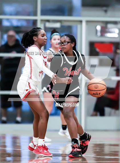 Thumbnail 1 in Taft vs Hart (West Coast Varsity Girls Basketball Tournament) photogallery.