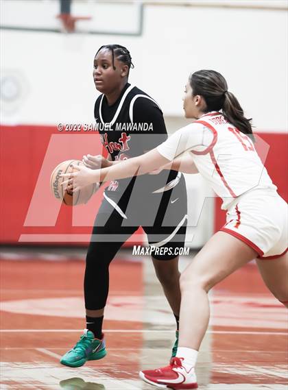 Thumbnail 2 in Taft vs Hart (West Coast Varsity Girls Basketball Tournament) photogallery.