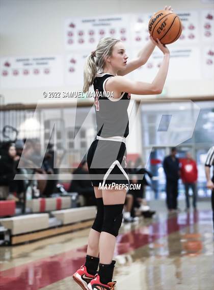 Thumbnail 2 in Taft vs Hart (West Coast Varsity Girls Basketball Tournament) photogallery.
