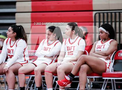 Thumbnail 1 in Taft vs Hart (West Coast Varsity Girls Basketball Tournament) photogallery.