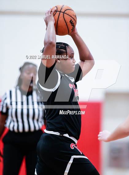 Thumbnail 2 in Taft vs Hart (West Coast Varsity Girls Basketball Tournament) photogallery.