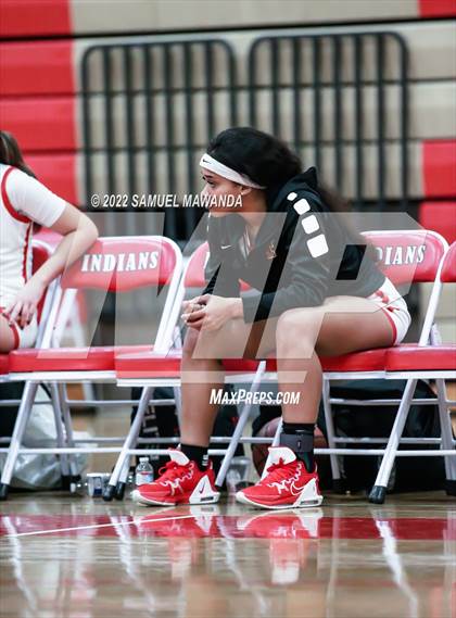 Thumbnail 2 in Taft vs Hart (West Coast Varsity Girls Basketball Tournament) photogallery.