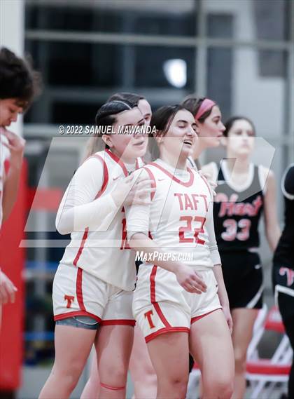 Thumbnail 3 in Taft vs Hart (West Coast Varsity Girls Basketball Tournament) photogallery.