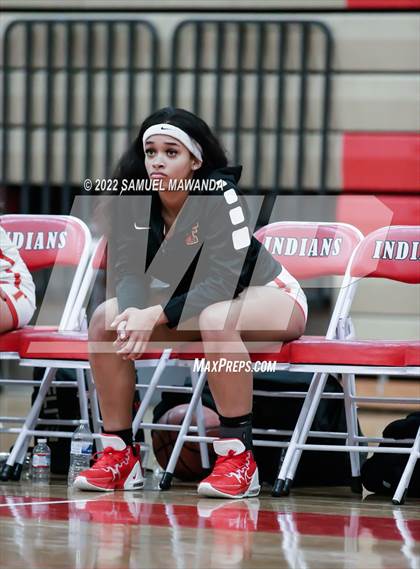 Thumbnail 2 in Taft vs Hart (West Coast Varsity Girls Basketball Tournament) photogallery.