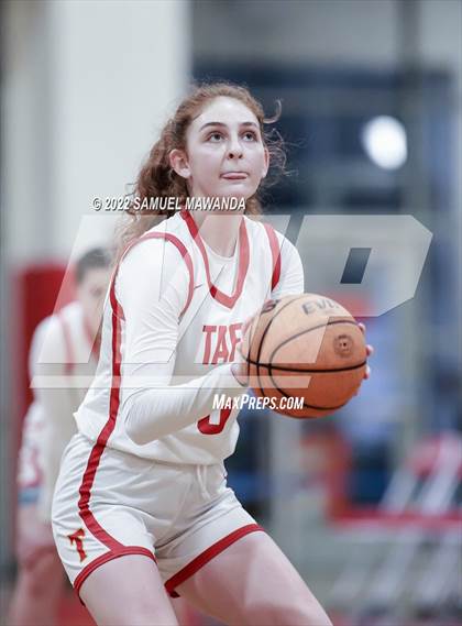 Thumbnail 1 in Taft vs Hart (West Coast Varsity Girls Basketball Tournament) photogallery.