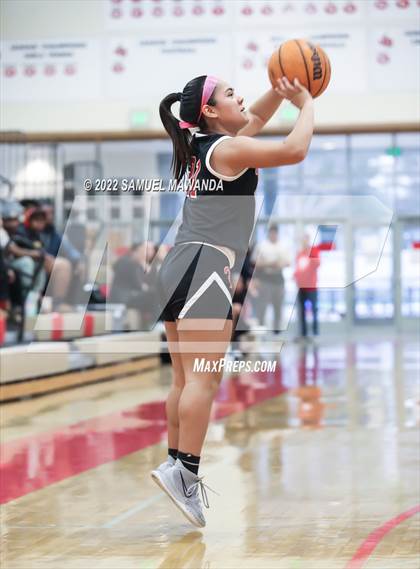 Thumbnail 2 in Taft vs Hart (West Coast Varsity Girls Basketball Tournament) photogallery.