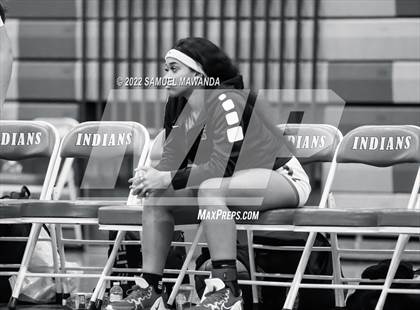 Thumbnail 1 in Taft vs Hart (West Coast Varsity Girls Basketball Tournament) photogallery.