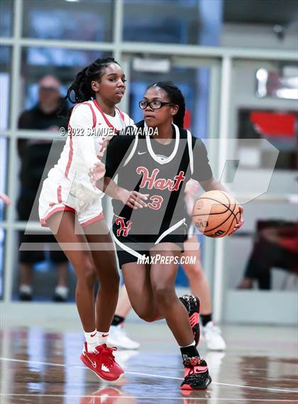 Thumbnail 2 in Taft vs Hart (West Coast Varsity Girls Basketball Tournament) photogallery.