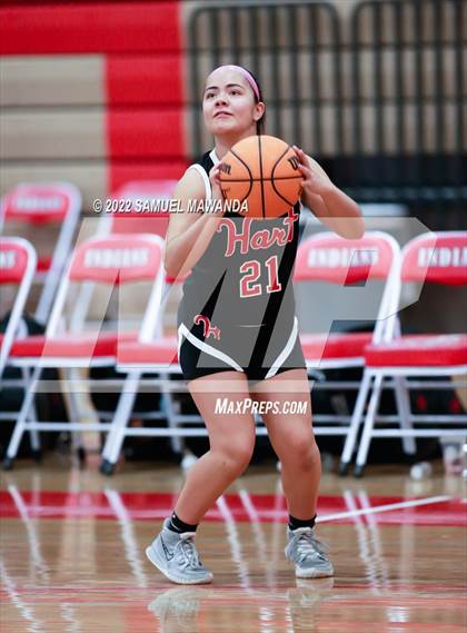 Thumbnail 1 in Taft vs Hart (West Coast Varsity Girls Basketball Tournament) photogallery.