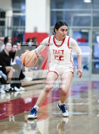 Thumbnail 1 in Taft vs Hart (West Coast Varsity Girls Basketball Tournament) photogallery.