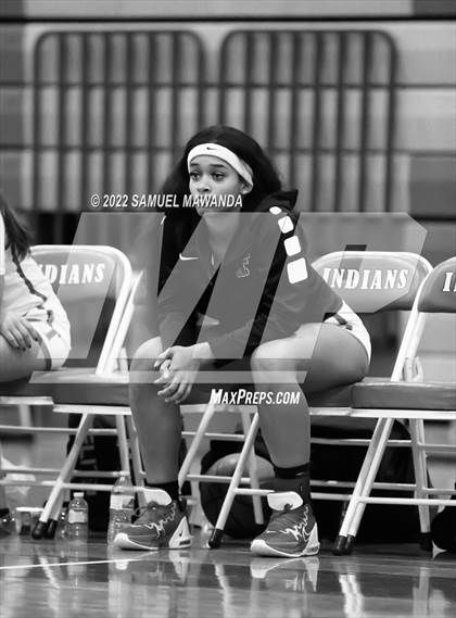 Thumbnail 3 in Taft vs Hart (West Coast Varsity Girls Basketball Tournament) photogallery.