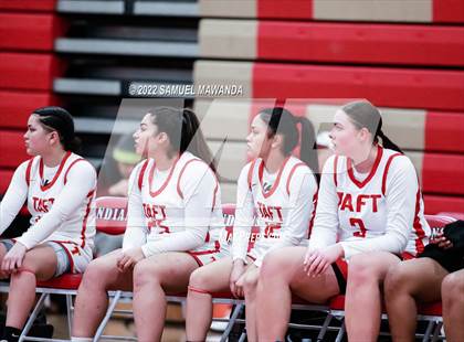 Thumbnail 3 in Taft vs Hart (West Coast Varsity Girls Basketball Tournament) photogallery.