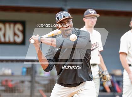 Thumbnail 2 in Greenbrier @ Kell (GHSA 5A Quarterfinal - Game 1) photogallery.