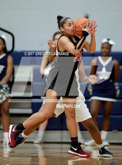 Thumbnail 3 in Liberty vs Lone Star photogallery.
