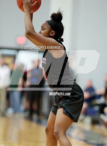 Thumbnail 3 in Liberty vs Lone Star photogallery.