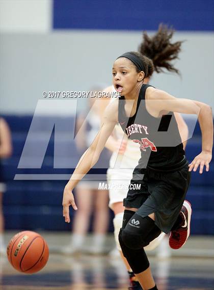 Thumbnail 2 in Liberty vs Lone Star photogallery.