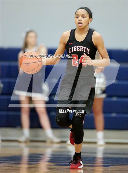 Thumbnail 2 in Liberty vs Lone Star photogallery.