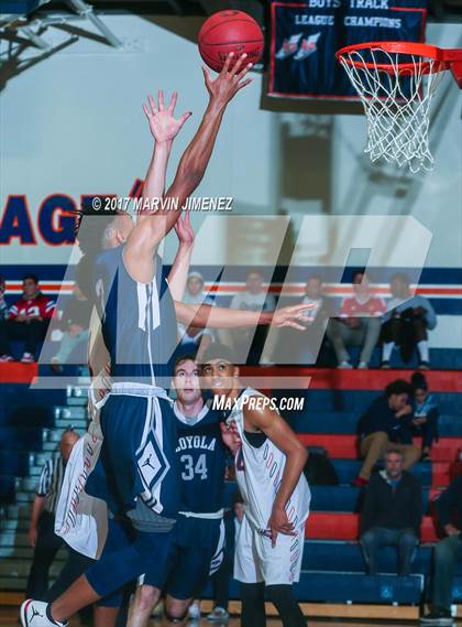 Thumbnail 1 in Loyola @ Chaminade photogallery.