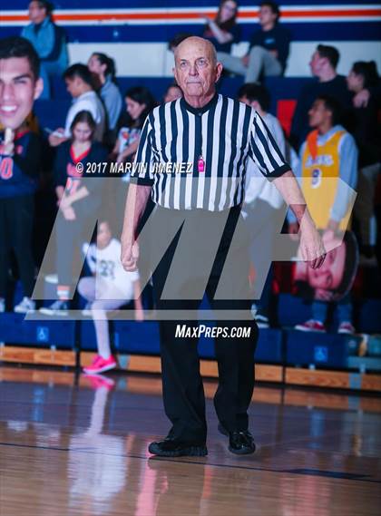 Thumbnail 2 in Loyola @ Chaminade photogallery.