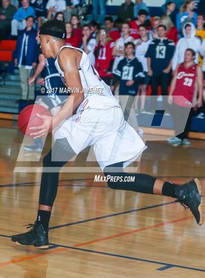 Thumbnail 2 in Loyola @ Chaminade photogallery.