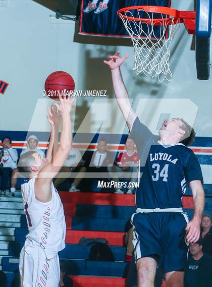 Thumbnail 2 in Loyola @ Chaminade photogallery.